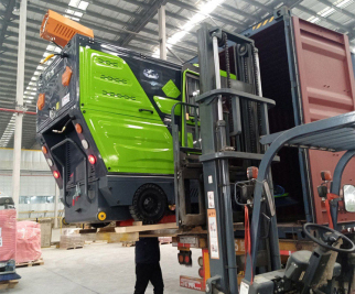 Actualización de envío: Barredora enviada a Mumbai, India, con embalaje protector completo.