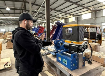 Máquina de soldadura y mandrilado de línea