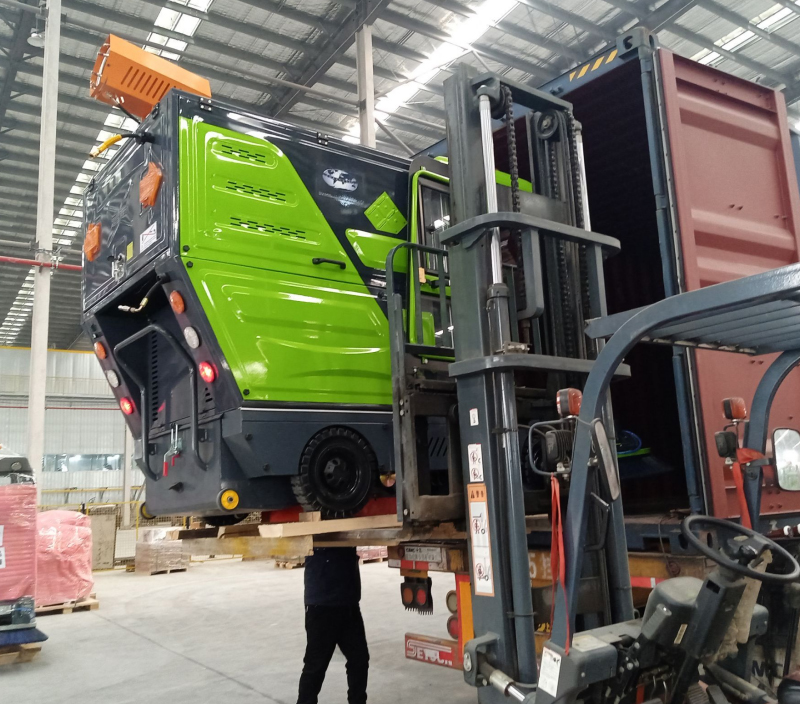 Actualización de envío: Barredora enviada a Mumbai, India, con embalaje protector completo.